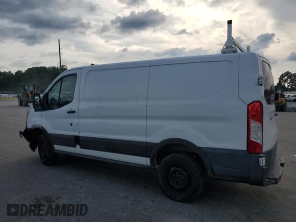 ✅ 2015 Ford Transit Cargo • VIN: 1FTNR1YM6FKA74772 • Лот: 69393405. Опубликован ранее на Copart с пробегом 170 073 миль. Бесплатный доступ к архиву аукционных продаж из США и подробный отчёт об истории автомобиля на DreamBid. Изображение 2.