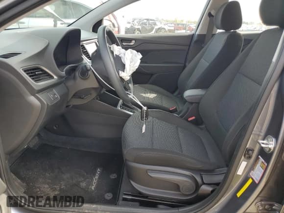 ✅ 2018 Hyundai Accent SEL • VIN: 3KPC24A38JE012557 • Лот: 72353544. Опубликован ранее на Copart с пробегом 13 890 миль. Бесплатный доступ к архиву аукционных продаж из США и подробный отчёт об истории автомобиля на DreamBid. Изображение 7.