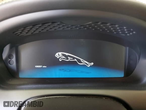 ✅ 2014 Jaguar XJ • VIN: SAJWJ1CD6E8V74771 • Lot: 82305915. Wystawiony na Copart z przebiegiem 105 337 mil. Bezpłatny archiwum sprzedaży aukcyjnych z USA i szczegółowy raport historii pojazdu na DreamBid. Zdjęcie 9.