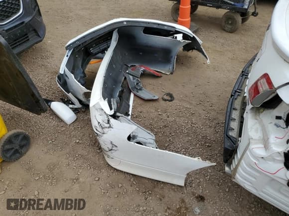 ✅ 2009 Toyota Camry • VIN: 4T1BE46K89U835646 • Lot: 63335785. Wystawiony na Copart z przebiegiem 182 977 mil. Bezpłatny archiwum sprzedaży aukcyjnych z USA i szczegółowy raport historii pojazdu na DreamBid. Zdjęcie 12.