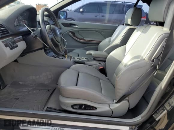 ✅ 2001 BMW 3 Series 325Ci • VIN: WBABS33461JY56527 • Lot: 80967515. Listed on Copart with 96,357 mi. Free auction sales archive from the USA and detailed vehicle history report at DreamBid. Image 7.