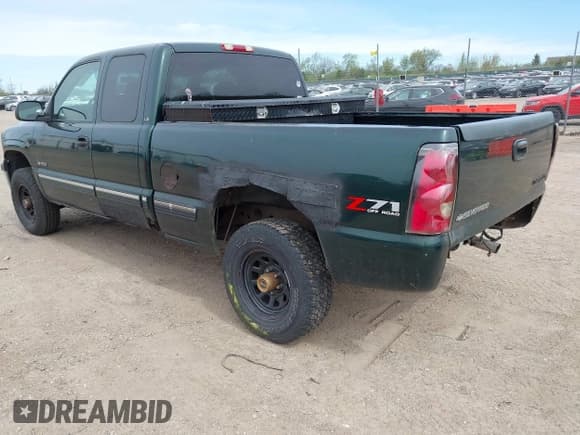 ✅ 2001 Chevrolet Silverado 1500 • VIN: 2GCEK19V911313655 • Лот: 42156792. Опубликован ранее на IAAI с пробегом 291 400 миль. Бесплатный доступ к архиву аукционных продаж из США и подробный отчёт об истории автомобиля на DreamBid. Изображение 3.