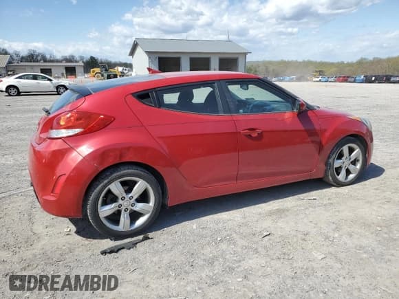 ✅ 2014 Hyundai Veloster • VIN: KMHTC6AD8EU184334 • Lot: 52919155. Wystawiony na Copart z przebiegiem 141 817 mil. Bezpłatny archiwum sprzedaży aukcyjnych z USA i szczegółowy raport historii pojazdu na DreamBid. Zdjęcie 3.