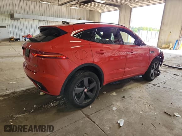 ✅ 2020 Jaguar E-Pace Checkered Flag Edition • VIN: SADF12FX8L1Z80622 • Lot: 71748405. Wystawiony na Copart z przebiegiem 74 050 mil. Bezpłatny archiwum sprzedaży aukcyjnych z USA i szczegółowy raport historii pojazdu na DreamBid. Zdjęcie 3.