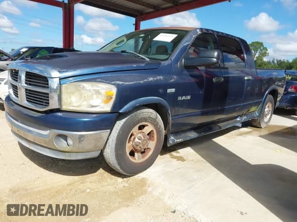 ✅ 2008 Dodge 1500 SLT • VIN: 3D7KR19D58G114597 • Лот: 43284594. Опубликован ранее на IAAI с пробегом 159 013 миль. Бесплатный доступ к архиву аукционных продаж из США и подробный отчёт об истории автомобиля на DreamBid. Изображение 2.