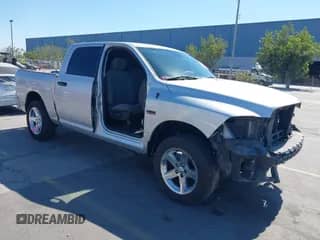 2013 Ram 1500 Express с VIN 1C6RR6KT1DS508065, выставлен на аукционе IAAI как лот 43111141 с пробегом Не указан миль и . История ставок и продаж доступна на DreamBid. Изображение 1.
