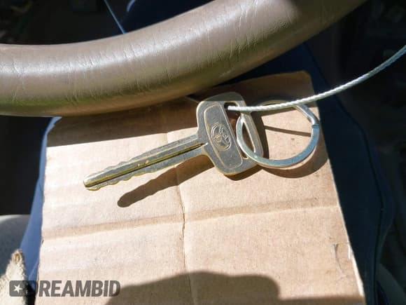 ✅ 1998 Chevrolet Prizm Lsi • VIN: 1Y1SK5288WZ410595 • Lot: 42159012. Listed on IAAI with 181,762 mi. Free auction sales archive from the USA and detailed vehicle history report at DreamBid. Image 11.