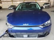 ✅ 2024 Kia EV6 Light Long Range • VIN: KNDC3DLC6R5183051 • Lot: 71128944. Wystawiony na Copart z przebiegiem 10 374 mil. Bezpłatny archiwum sprzedaży aukcyjnych z USA i szczegółowy raport historii pojazdu na DreamBid. Zdjęcie 5.