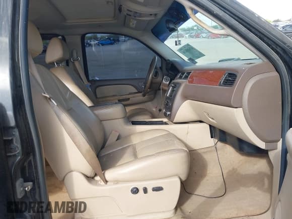 ✅ 2007 GMC Sierra 1500 • VIN: 3GTEK13Y57G553692 • Лот: 42605838. Опубликован ранее на IAAI с пробегом 221 736 миль. Бесплатный доступ к архиву аукционных продаж из США и подробный отчёт об истории автомобиля на DreamBid. Изображение 5.