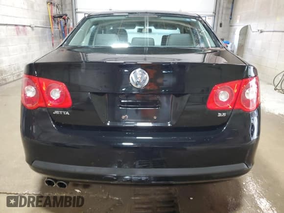 ✅ 2006 Volkswagen Jetta 2.5L • VIN: 3VWRF71K86M669179 • Лот: 56434375. Опубликован ранее на Copart с пробегом 175 120 миль. Бесплатный доступ к архиву аукционных продаж из США и подробный отчёт об истории автомобиля на DreamBid. Изображение 6.