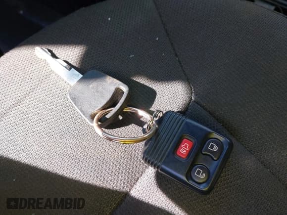 ✅ 2022 Ford Police Interceptor Utility • VIN: 1FM5K8AB7NGA02479 • Lot: 41737820. Wystawiony na IAAI z przebiegiem 85 571 mil. Bezpłatny archiwum sprzedaży aukcyjnych z USA i szczegółowy raport historii pojazdu na DreamBid. Zdjęcie 11.