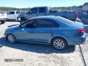 ✅ 2015 Volkswagen Jetta SE • VIN: 3VWD17AJ7FM414748 • Lot: 43479324. Wystawiony na IAAI z przebiegiem 166 379 mil. Bezpłatny archiwum sprzedaży aukcyjnych z USA i szczegółowy raport historii pojazdu na DreamBid. Zdjęcie 14.