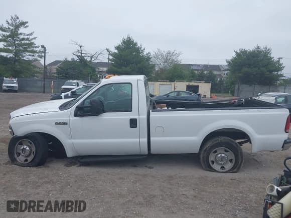 ✅ 2005 Ford F-250 XL • VIN: 1FTNF215X5EA96417 • Lot: 42220199. Listed on IAAI with 85,778 mi. Free auction sales archive from the USA and detailed vehicle history report at DreamBid. Image 15.