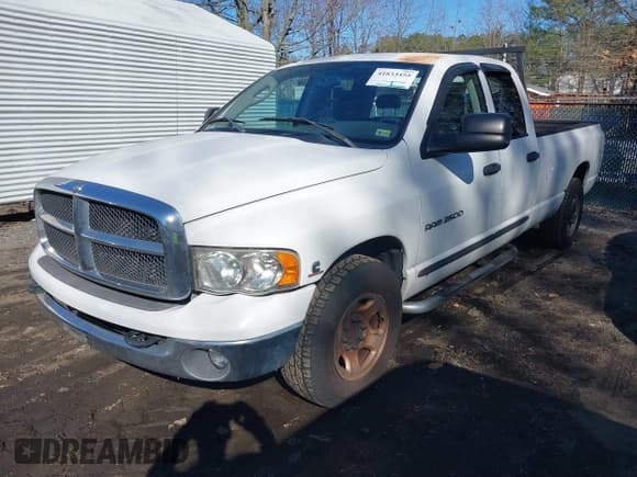 ✅ 2004 Dodge 2500 SLT • VIN: 3D7KA28C84G236063 • Лот: 41833455. Опубликован ранее на IAAI с пробегом 159 564 миль. Бесплатный доступ к архиву аукционных продаж из США и подробный отчёт об истории автомобиля на DreamBid. Изображение 17.