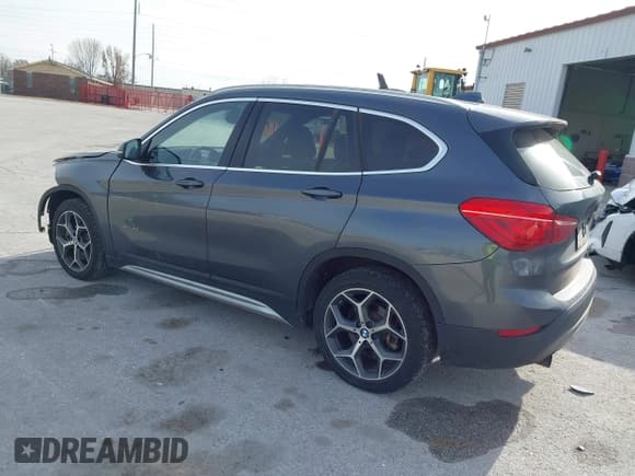 ✅ 2018 BMW X1 xDrive28i • VIN: WBXHT3C32J5K20782 • Lot: 43724861. Listed on IAAI with 223,747 mi. Free auction sales archive from the USA and detailed vehicle history report at DreamBid. Image 3.