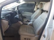 ✅ 2015 Ford C-Max SEL • VIN: 1FADP5CU8FL110106 • Lot: 92619155. Wystawiony na Copart z przebiegiem 96 904 mil. Bezpłatny archiwum sprzedaży aukcyjnych z USA i szczegółowy raport historii pojazdu na DreamBid. Zdjęcie 7.