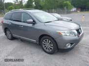 ✅ 2015 Nissan Pathfinder S • VIN: 5N1AR2MN6FC722524 • Lot: 42178396. Wystawiony na IAAI z przebiegiem 112 564 mil. Bezpłatny archiwum sprzedaży aukcyjnych z USA i szczegółowy raport historii pojazdu na DreamBid. Zdjęcie 1.