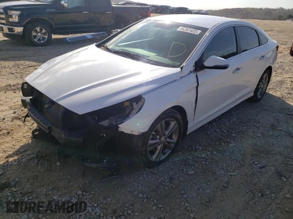 ✅ 2018 Hyundai Sonata Limited • VIN: 5NPE34AF8JH672755 • Lot: 66262422. Listed on Copart with 73,715 mi. Free auction sales archive from the USA and detailed vehicle history report at DreamBid. Image 2.