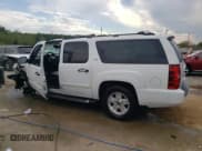 ✅ 2008 Chevrolet Suburban LTZ • VIN: 3GNFK16378G269056 • Lot: 69138044. Wystawiony na Copart z przebiegiem 329 083 mil. Bezpłatny archiwum sprzedaży aukcyjnych z USA i szczegółowy raport historii pojazdu na DreamBid. Zdjęcie 2.