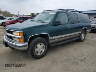 ✅ 1998 Chevrolet Suburban • VIN: 1GNFK16R3WJ359062 • Lot: 54632515. Listed on Copart with 195,134 mi. Free auction sales archive from the USA and detailed vehicle history report at DreamBid. Image 1.
