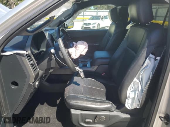 ✅ 2018 Ford Expedition XLT • VIN: 1FMJU1HT7JEA27371 • Lot: 49544585. Listed on Copart with 81,151 mi. Free auction sales archive from the USA and detailed vehicle history report at DreamBid. Image 7.