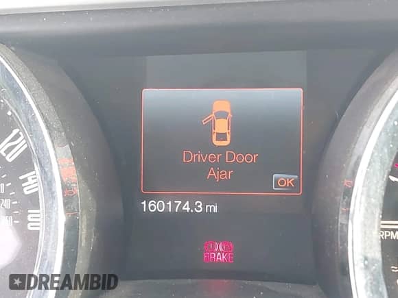 2014 Ford Mustang V6 с VIN 1ZVBP8EM6E5320297, выставлен на аукционе IAAI как лот 43146690 с пробегом 160 174 миль миль и . История ставок и продаж доступна на DreamBid. Изображение 16.