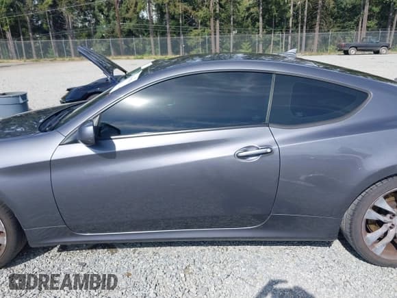 ✅ 2014 Hyundai Genesis Coupe Premium • VIN: KMHHT6KD6EU119955 • Lot: 42749956. Wystawiony na IAAI z przebiegiem 160 036 mil. Bezpłatny archiwum sprzedaży aukcyjnych z USA i szczegółowy raport historii pojazdu na DreamBid. Zdjęcie 14.