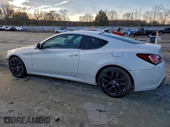 ✅ 2013 Hyundai Genesis Coupe Premium • VIN: KMHHT6KD5DU096201 • Lot: 96333425. Wystawiony na Copart z przebiegiem 102 821 mil. Bezpłatny archiwum sprzedaży aukcyjnych z USA i szczegółowy raport historii pojazdu na DreamBid. Zdjęcie 2.