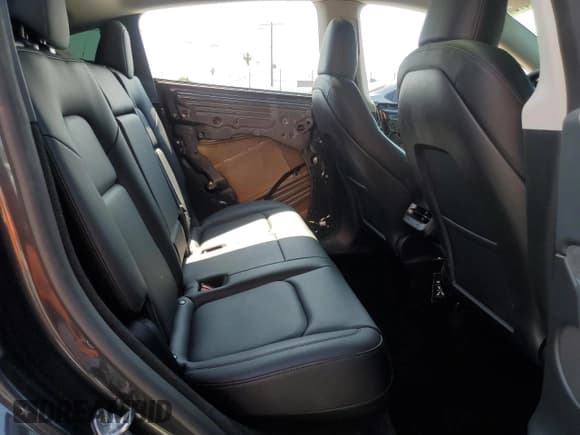 ✅ 2024 Tesla Model Y Long Range • VIN: 7SAYGDEE0RF024326 • Lot: 52149675. Listed on Copart with 34,503 mi. Free auction sales archive from the USA and detailed vehicle history report at DreamBid. Image 11.