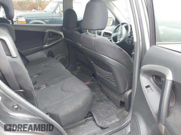 ✅ 2010 Toyota RAV4 Sport • VIN: 2T3RF4DV6AW043533 • Лот: 43497430. Опубликован ранее на IAAI с пробегом 227 574 миль. Бесплатный доступ к архиву аукционных продаж из США и подробный отчёт об истории автомобиля на DreamBid. Изображение 8.