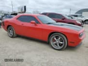 ✅ 2010 Dodge Challenger R/T Classic • VIN: 2B3CJ5DT4AH220199 • Lot: 41721464. Wystawiony na Copart z przebiegiem 147 461 mil. Bezpłatny archiwum sprzedaży aukcyjnych z USA i szczegółowy raport historii pojazdu na DreamBid. Zdjęcie 4.