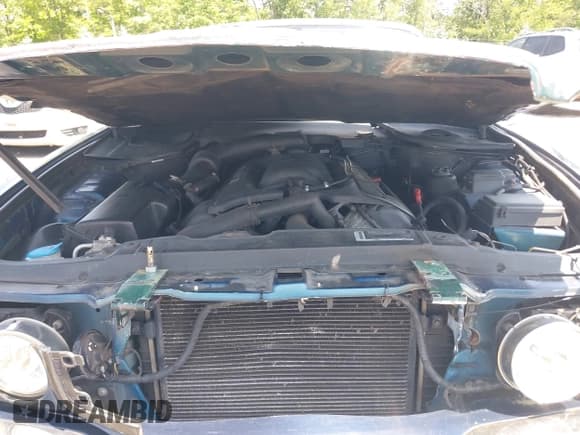 ✅ 2000 Jaguar XJ • VIN: SAJDA14C6YLF15351 • Lot: 42407275. Listed on IAAI with 93,300 mi. Free auction sales archive from the USA and detailed vehicle history report at DreamBid. Image 10.