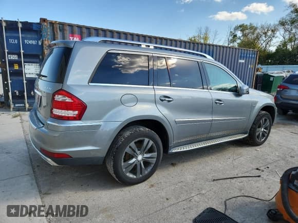 ✅ 2011 Mercedes-Benz GL 350 • VIN: 4JGBF2FE4BA703518 • Lot: 84461335. Listed on Copart with 145,614 mi. Free auction sales archive from the USA and detailed vehicle history report at DreamBid. Image 3.