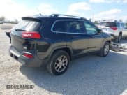 ✅ 2014 Jeep Cherokee Latitude • VIN: 1C4PJMCB8EW226565 • Lot: 43435107. Wystawiony na IAAI z przebiegiem 102 589 mil. Bezpłatny archiwum sprzedaży aukcyjnych z USA i szczegółowy raport historii pojazdu na DreamBid. Zdjęcie 4.