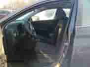 2018 Hyundai Kona SE z VIN KM8K1CAA7JU103467, wystawiony jako Copart lot #72640362 z przebiegiem 34 151 mil mil oraz . Historia ofert i sprzedaży dostępna na DreamBid. Obrazek 7.