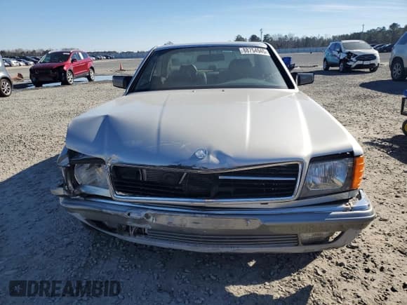 ✅ 1988 Mercedes-Benz 560 560SEC • VIN: WDBCA45D2JA396407 • Lot: 88754945. Listed on Copart with 110,097 mi. Free auction sales archive from the USA and detailed vehicle history report at DreamBid. Image 5.