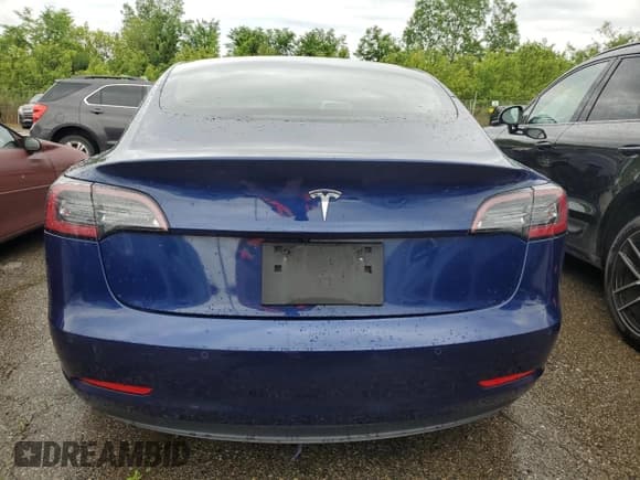 ✅ 2020 Tesla Model 3 Standard Range Plus • VIN: 5YJ3E1EA1LF657546 • Lot: 59008355. Wystawiony na Copart z przebiegiem 105 410 mil. Bezpłatny archiwum sprzedaży aukcyjnych z USA i szczegółowy raport historii pojazdu na DreamBid. Zdjęcie 6.