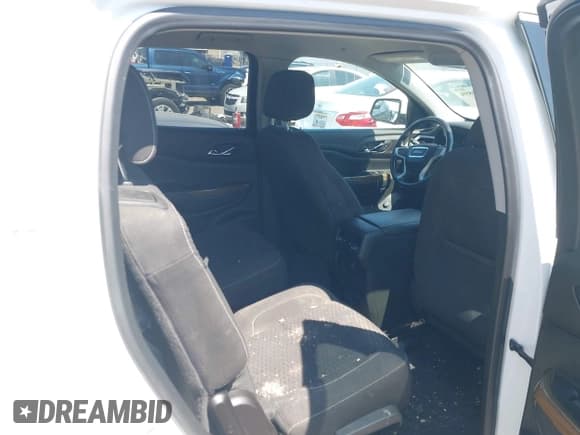 ✅ 2019 GMC Acadia SLE • VIN: 1GKKNLLS3KZ261070 • Lot: 43133894. Listed on IAAI with 111,319 mi. Free auction sales archive from the USA and detailed vehicle history report at DreamBid. Image 8.