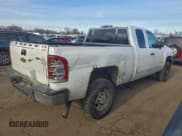✅ 2007 Chevrolet Silverado 2500HD Work Truck • VIN: 1GCHK29K67E542939 • Лот: 96156915. Опубликован ранее на Copart с пробегом 294 980 миль. Бесплатный доступ к архиву аукционных продаж из США и подробный отчёт об истории автомобиля на DreamBid. Изображение 3.