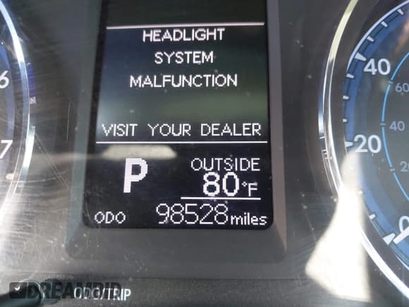 ✅ 2019 Toyota Corolla SE • VIN: 2T1BURHEXKC226136 • Лот: 43118051. Опубликован ранее на IAAI с пробегом 98 528 миль. Бесплатный доступ к архиву аукционных продаж из США и подробный отчёт об истории автомобиля на DreamBid. Изображение 16.