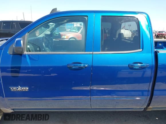 ✅ 2019 Chevrolet Silverado 1500 LT • VIN: 2GCRCPEC8K1123045 • Lot: 42690627. Wystawiony na IAAI z przebiegiem 66 208 mil. Bezpłatny archiwum sprzedaży aukcyjnych z USA i szczegółowy raport historii pojazdu na DreamBid. Zdjęcie 14.