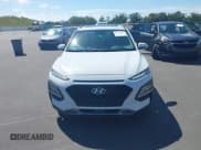 ✅ 2018 Hyundai Kona SEL • VIN: KM8K62AA5JU073459 • Лот: 43352612. Опубликован ранее на IAAI с пробегом 77 655 миль. Бесплатный доступ к архиву аукционных продаж из США и подробный отчёт об истории автомобиля на DreamBid. Изображение 12.