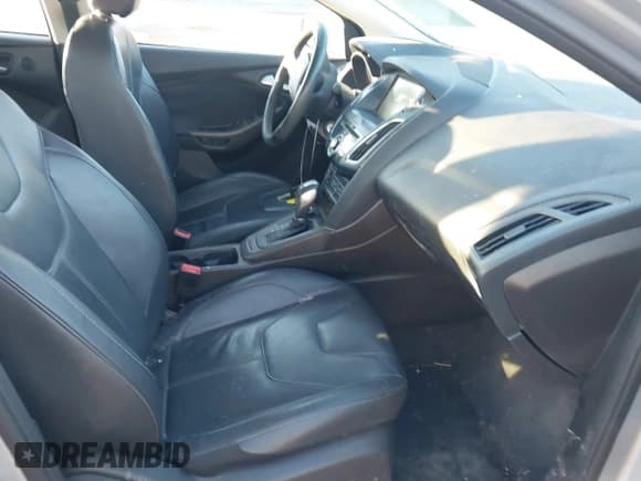 ✅ 2015 Ford Focus SE • VIN: 1FADP3F26FL323814 • Lot: 43512114. Listed on IAAI with 159,386 mi. Free auction sales archive from the USA and detailed vehicle history report at DreamBid. Image 5.