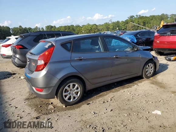✅ 2014 Hyundai Accent GS • VIN: KMHCT5AE5EU153237 • Лот: 72343114. Опубликован ранее на Copart с пробегом 172 960 миль. Бесплатный доступ к архиву аукционных продаж из США и подробный отчёт об истории автомобиля на DreamBid. Изображение 3.