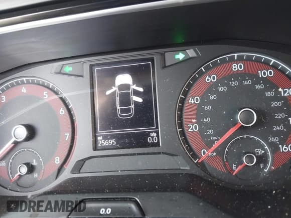 ✅ 2020 Volkswagen Jetta S • VIN: 3VWCB7BU2LM055953 • Lot: 42982847. Wystawiony na IAAI z przebiegiem 25 695 mil. Bezpłatny archiwum sprzedaży aukcyjnych z USA i szczegółowy raport historii pojazdu na DreamBid. Zdjęcie 7.