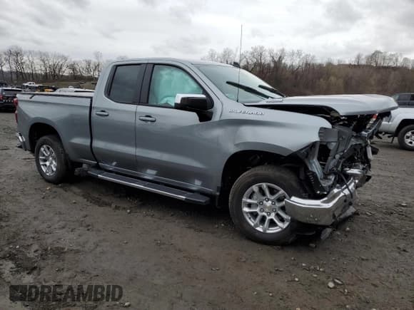 ✅ 2025 Chevrolet Silverado 1500 • VIN: 1GCVKDE87SZ123248 • Лот: 52758545. Опубликован ранее на Copart с пробегом 3 600 миль. Бесплатный доступ к архиву аукционных продаж из США и подробный отчёт об истории автомобиля на DreamBid. Изображение 4.