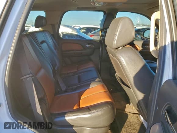 ✅ 2008 Chevrolet Tahoe 3LT • VIN: 1GNFK130X8R160679 • Lot: 95179915. Listed on Copart with 211,401 mi. Free auction sales archive from the USA and detailed vehicle history report at DreamBid. Image 10.