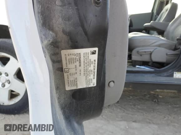 2005 Saturn VUE with VIN 5GZCZ53435S827905, listed as a Copart auction lot 87292654 with 137,062 mi miles and Salvage title. Bid and sale history available at DreamBid. Image 13.