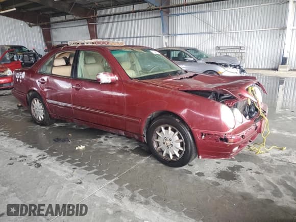 ✅ 2000 Mercedes-Benz E 320 • VIN: WDBJF65J7YB108475 • Лот: 91643125. Опубликован ранее на Copart с пробегом 221 910 миль. Бесплатный доступ к архиву аукционных продаж из США и подробный отчёт об истории автомобиля на DreamBid. Изображение 4.