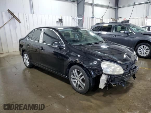 ✅ 2007 Volkswagen Jetta 2.5 • VIN: 3VWSF71K97M048715 • Lot: 64212935. Listed on Copart with 205,300 mi. Free auction sales archive from the USA and detailed vehicle history report at DreamBid. Image 4.